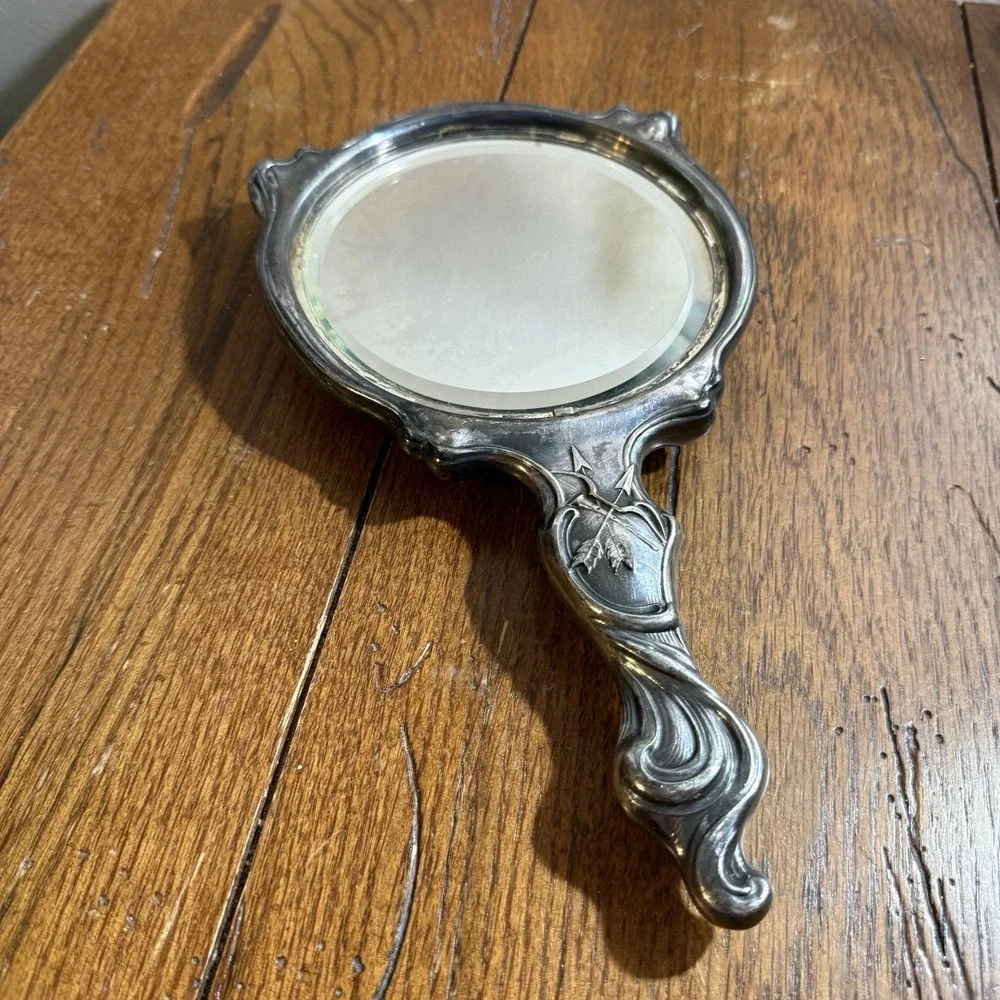 N/A antique art